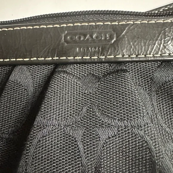 Coach Black Wristlet Bag NWOT - Picture 6 of 11